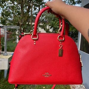 Coach- Katy satchel in Miami Red